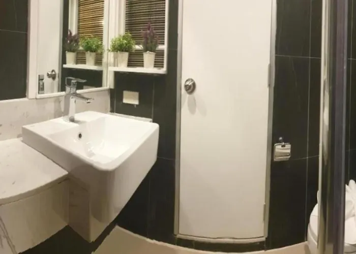 Vinary Sukhumvit Hotel 3*