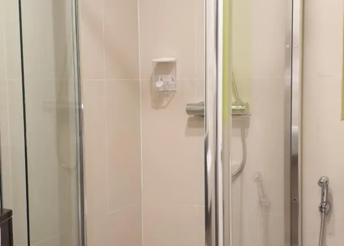 Vinary Sukhumvit 3* بانكوك